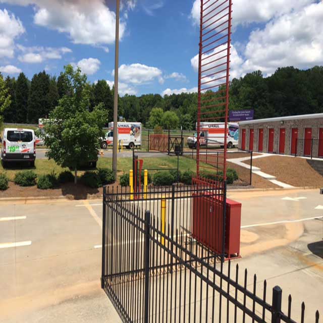 Access Self Store Kernersville Storage Units & Uhaul Dealer