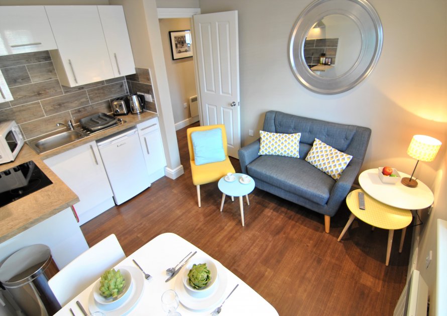 Lord Raglan House Windsor studio apartment to let