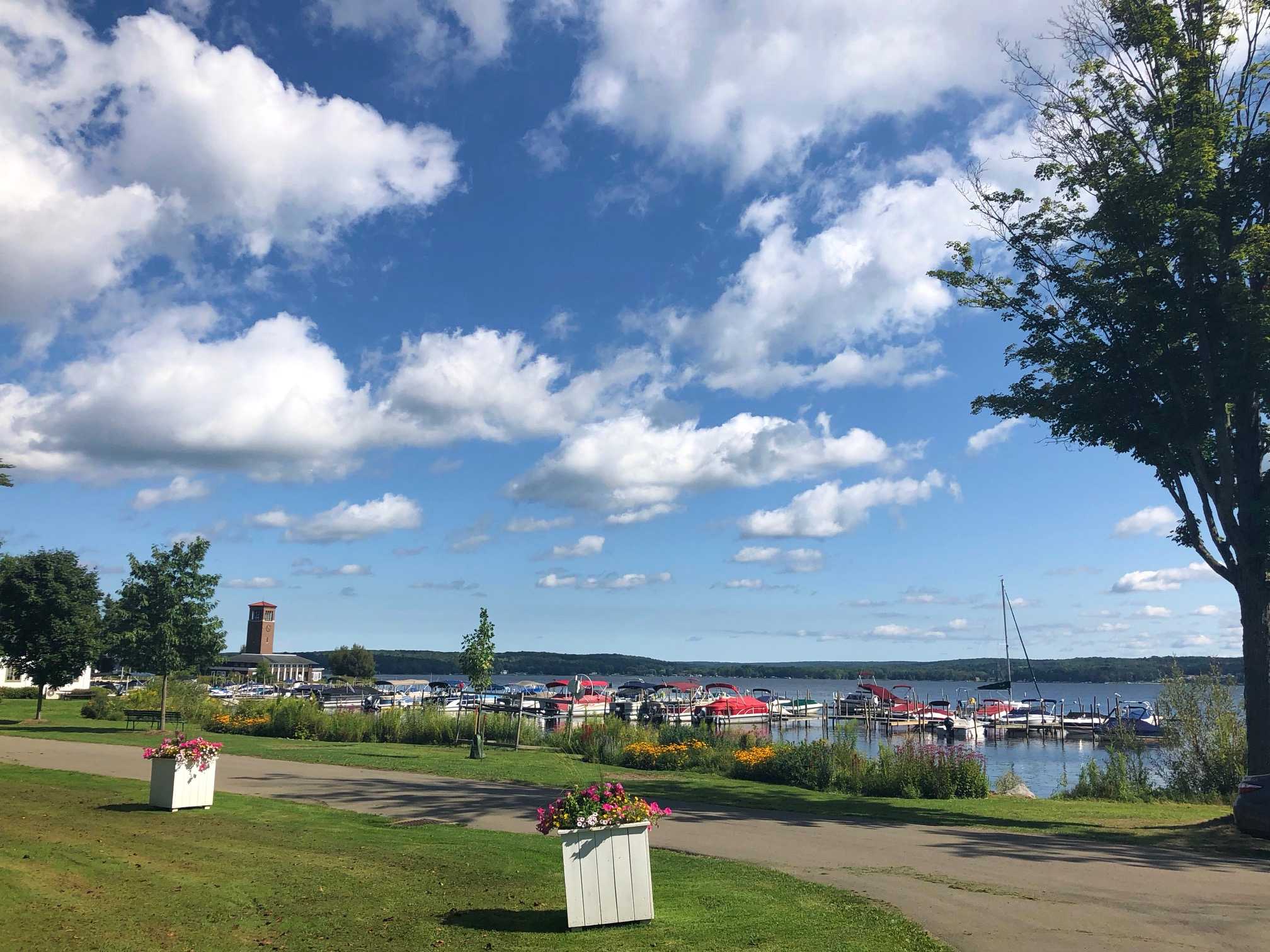 Keystone 1st Floor Porch Apartment Vacation Rental in Chautauqua,NY