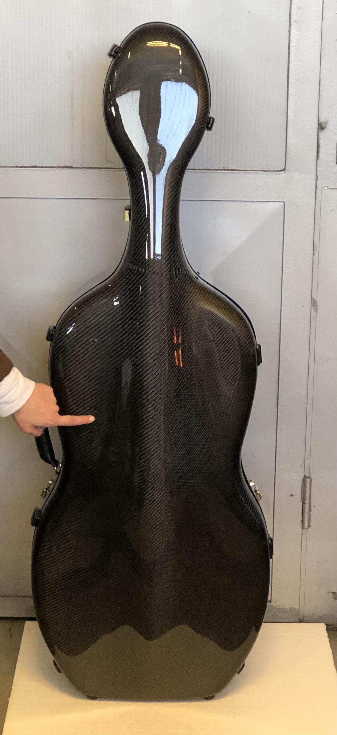 CELLO CASE 2.8 BLACK 3D
