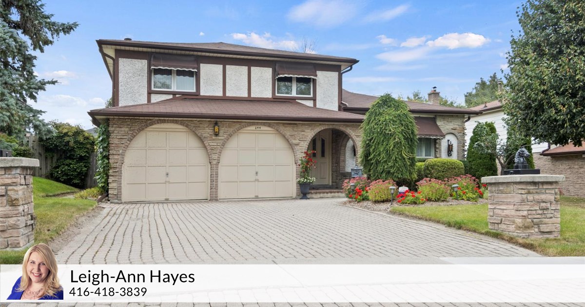 244 Darcy St, Oshawa, ON L1G 3B8