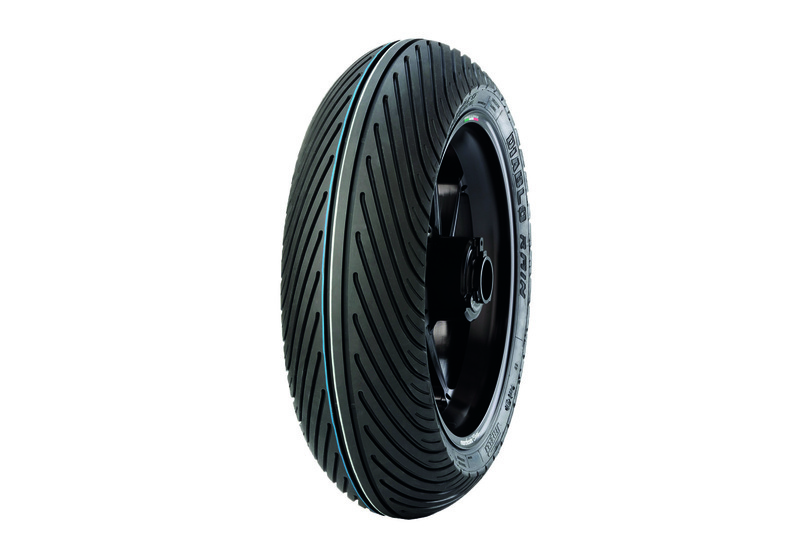 Pneu PIRELLI DIABLO SUPERBIKE SC1 140/70 R 17 NHS TL PIRELLI / Pneus