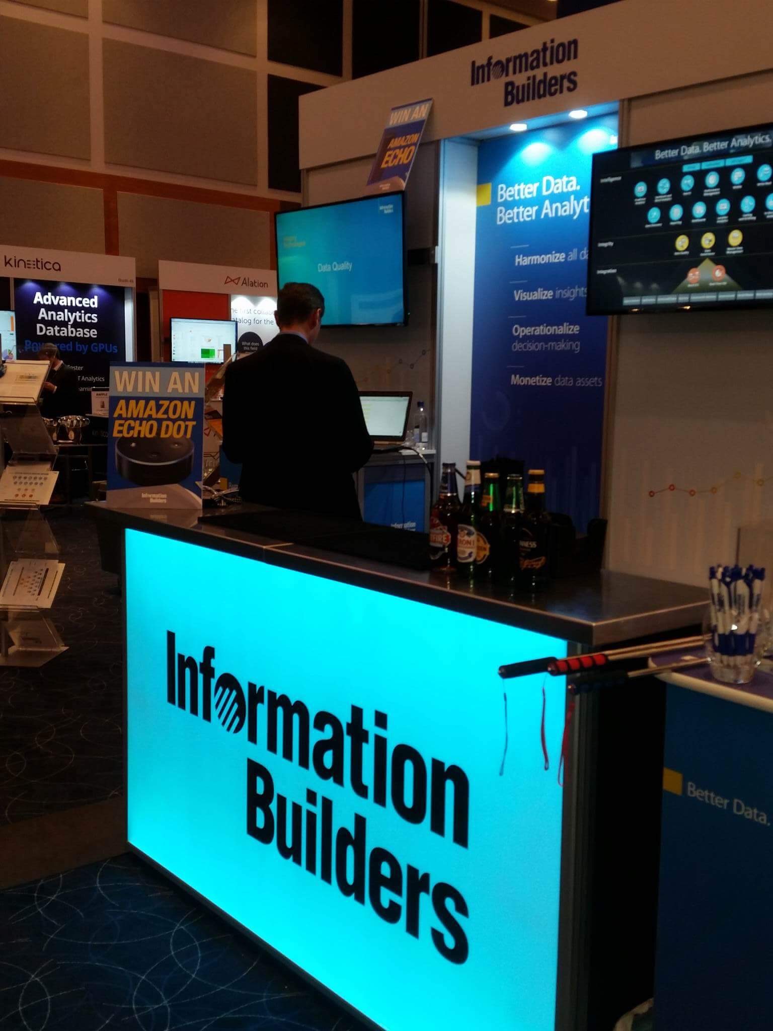 Illuminated mobile bar with logo for Information Builders at Gartner
