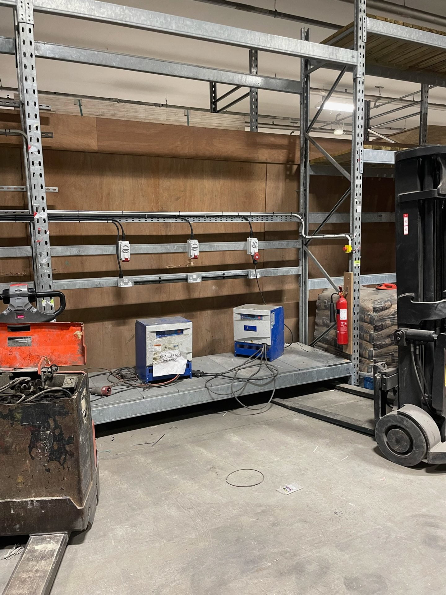 MHE Chargepoint installation - AC ELECTRICAL 4U LTD