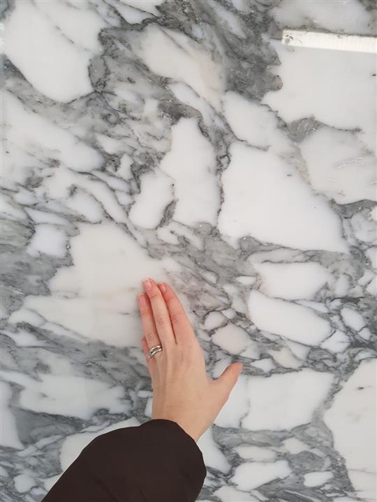Why Arabescato is a great alternative to Carrara and Calacatta marble