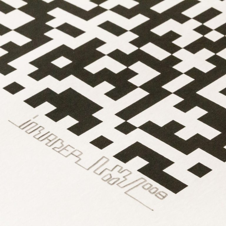 Invader Binary Code (black) une oeuvre d'art urbain en vente