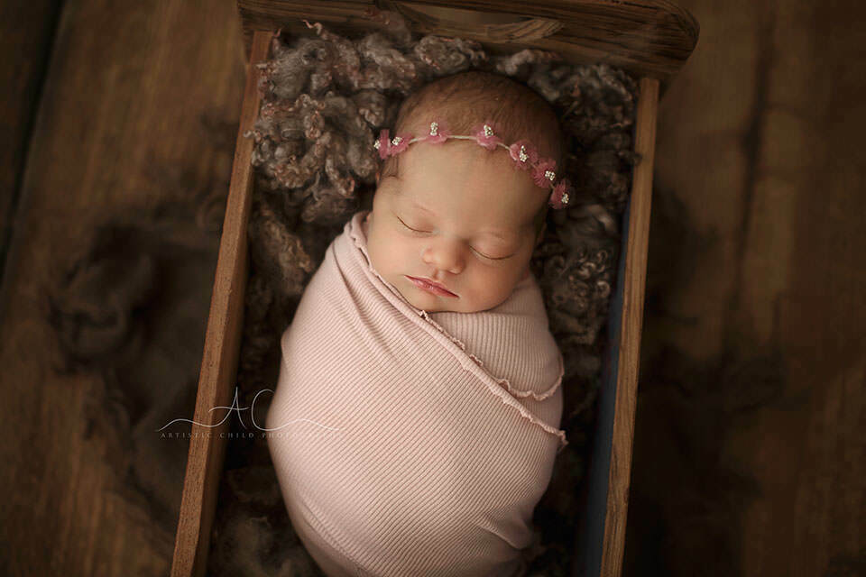 Bromley Newborn Baby Photography Offer Sara