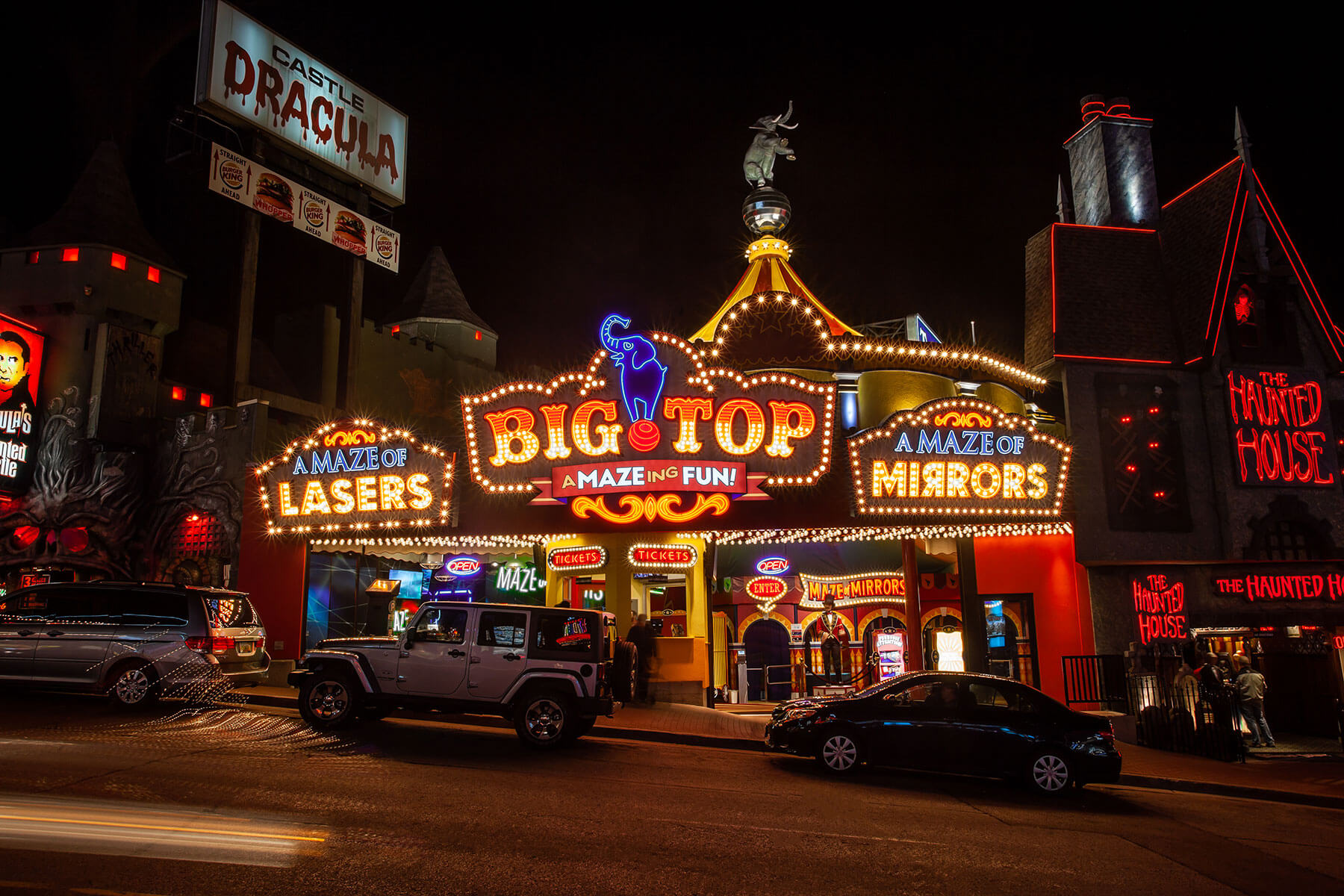 Big Top Mirror Maze ACK Architects Studio Inc.