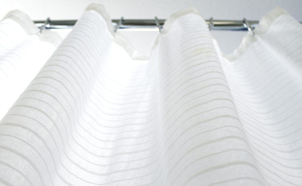 How to Clean a Plastic Shower Curtain