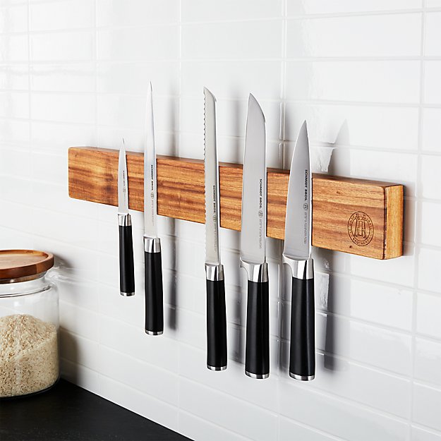 Beautiful Wall Mounted Knife Holders and Where to Hang Them