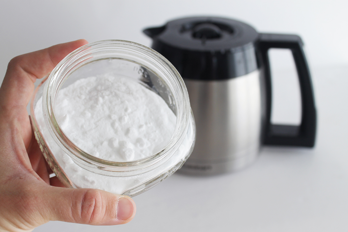 How to Clean a Stainless Steel Coffee Pot without Any Scrubbing