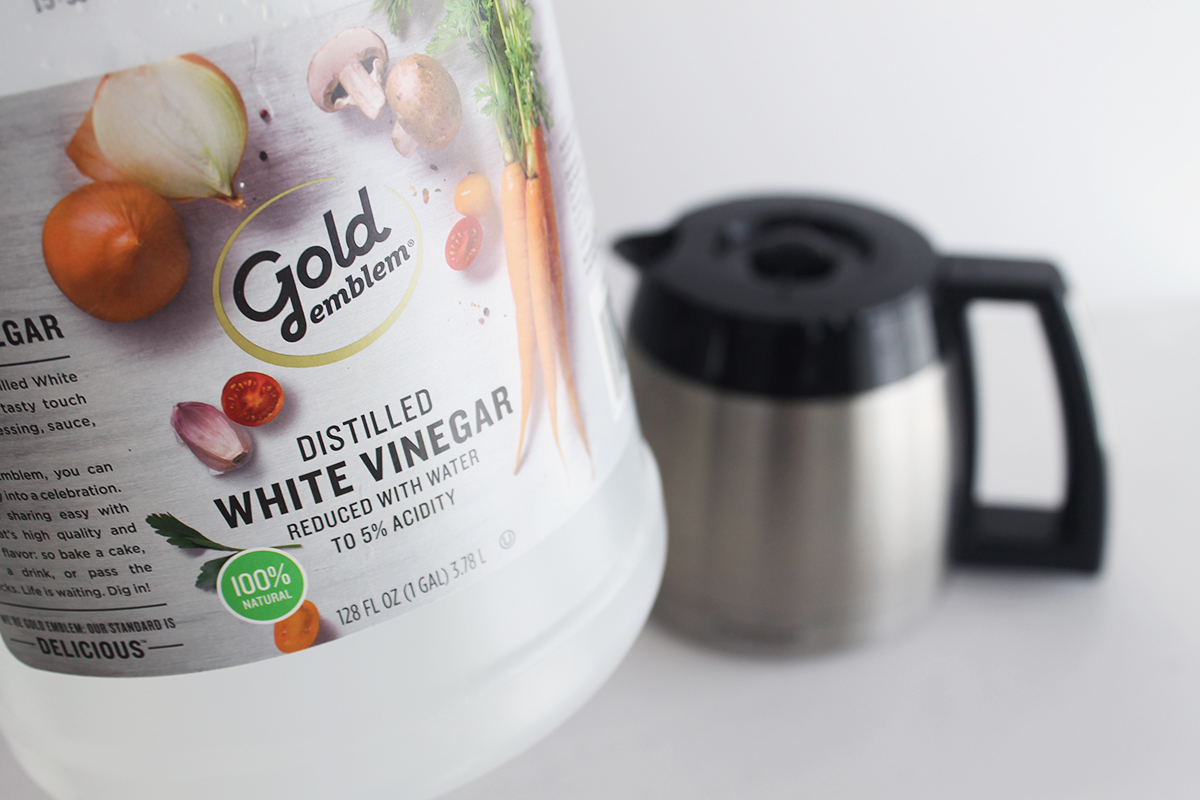 How to Clean a Stainless Steel Coffee Pot without Any Scrubbing