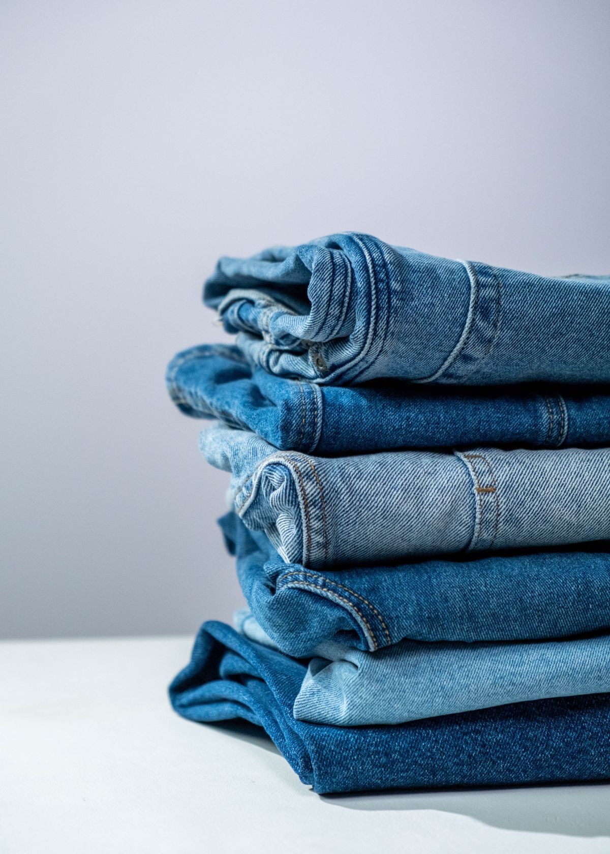 6 Simple Ways to Organize Jeans