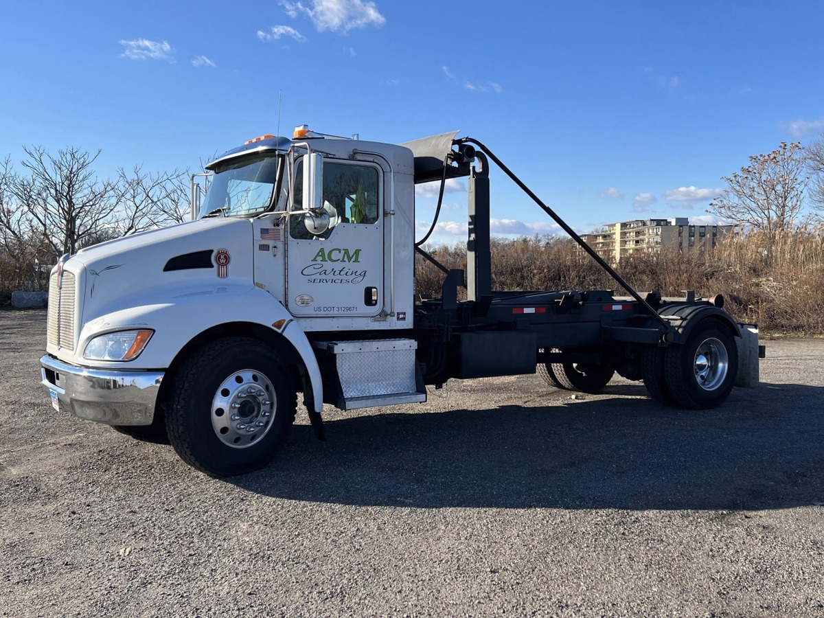 ACM Carting, LLC. Dumpster Delivery & Pickup Services in New Haven
