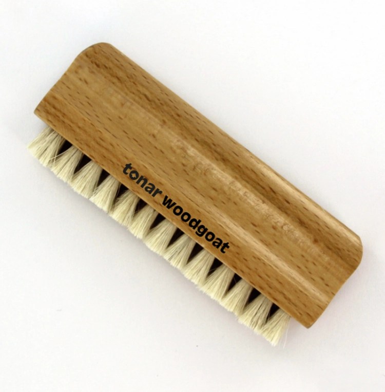 Tonar (Turntable Accessories) Tonar Wood Goat Hair Wet Record Cleaning