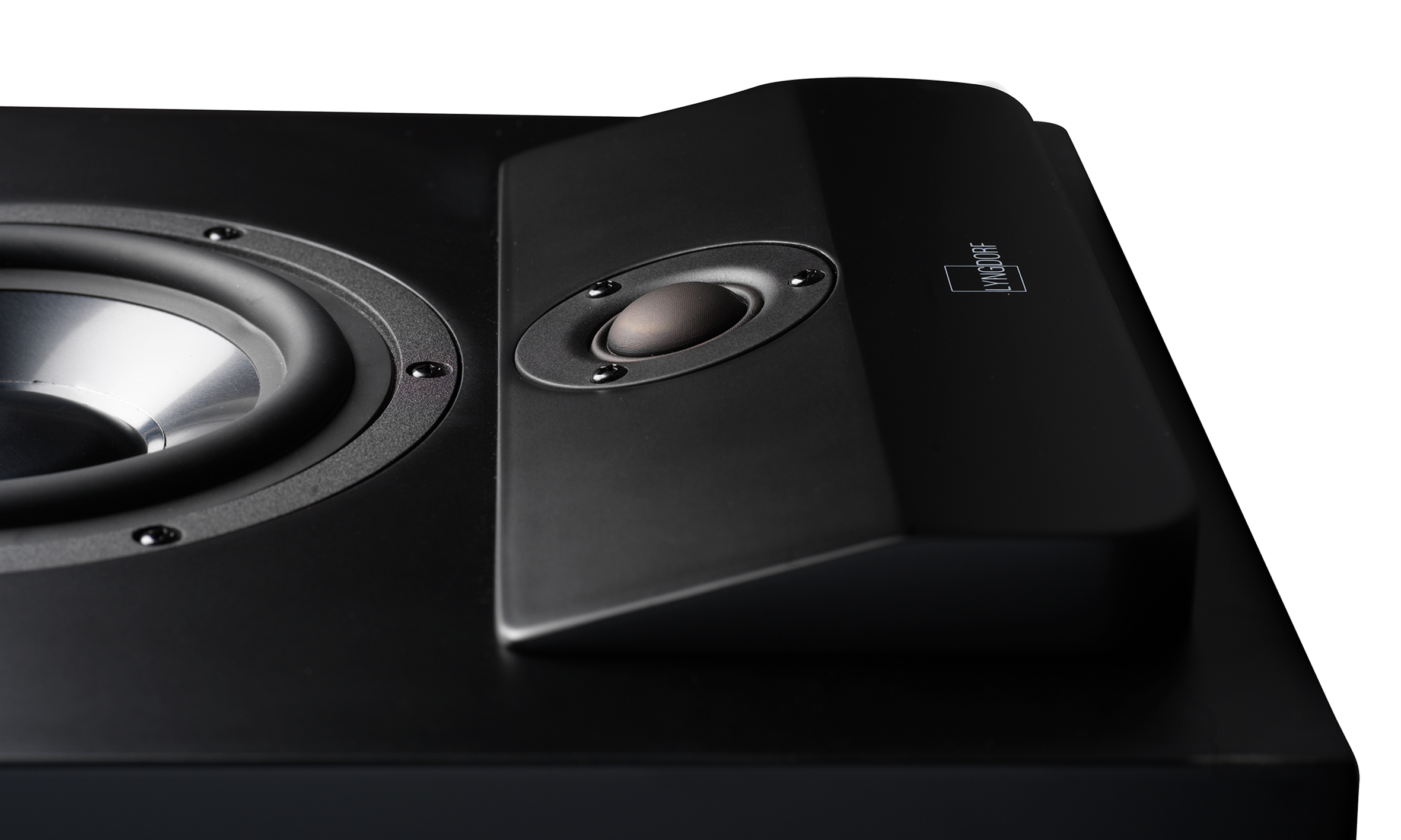 Lyngdorf Audio extends its speaker series Smart Home Audio