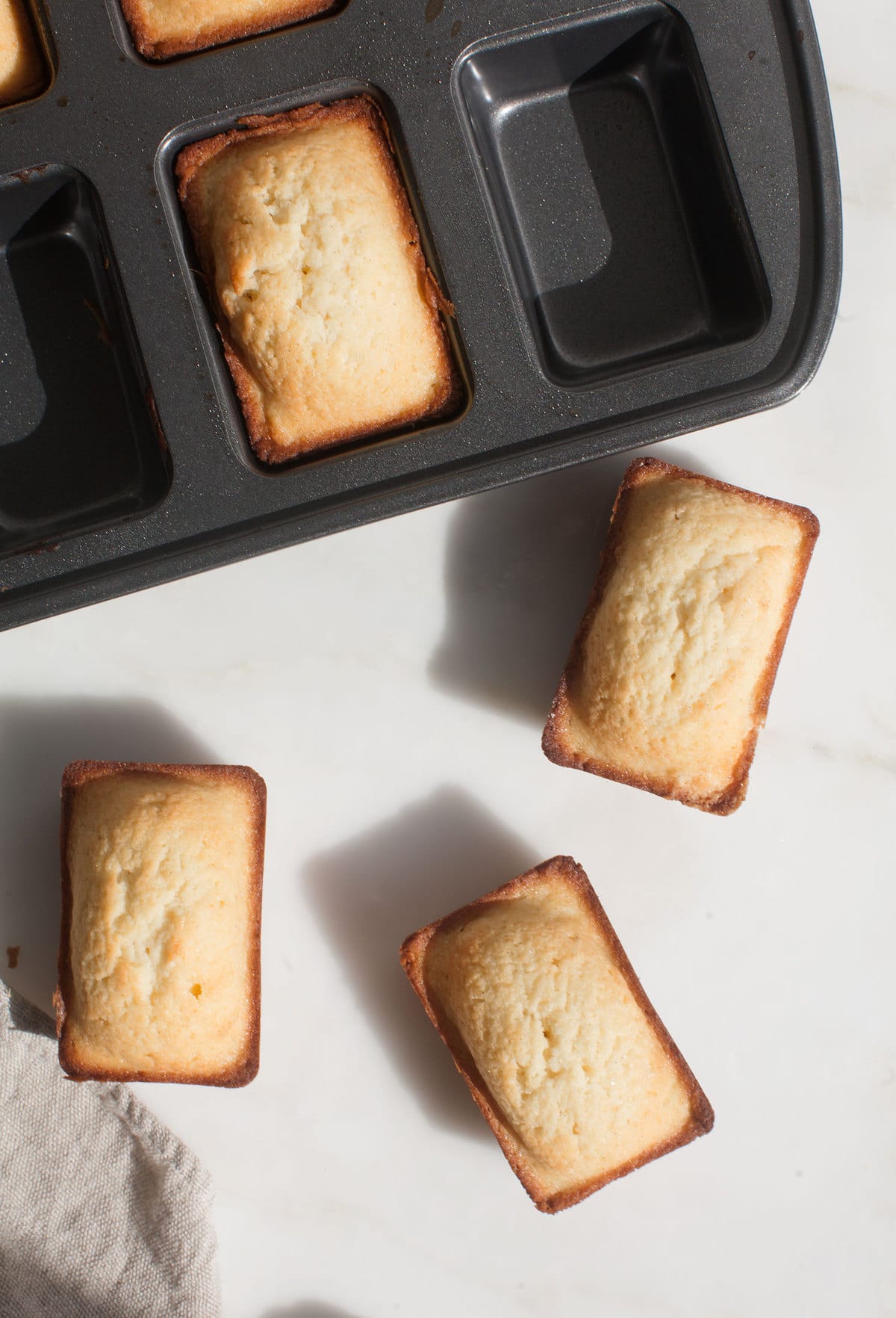 Mini Vanilla Pound Cakes with Labneh Frosting and Roasted Grapes A