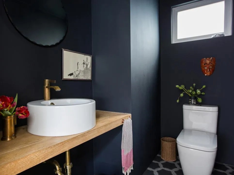 10 Luxurious and Modern Hall Bathroom Ideas You'll Love