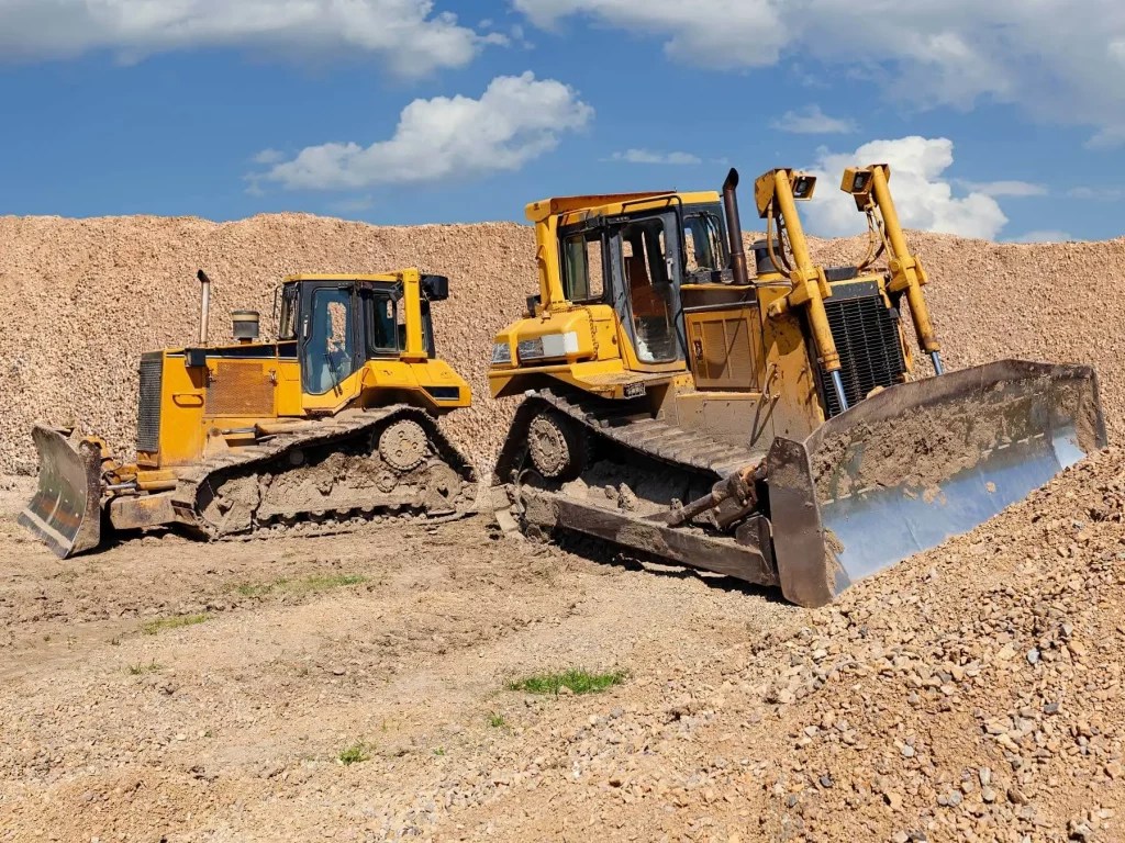 Bulldozer Rental 70249 hp Crawler Dozers BigRentz