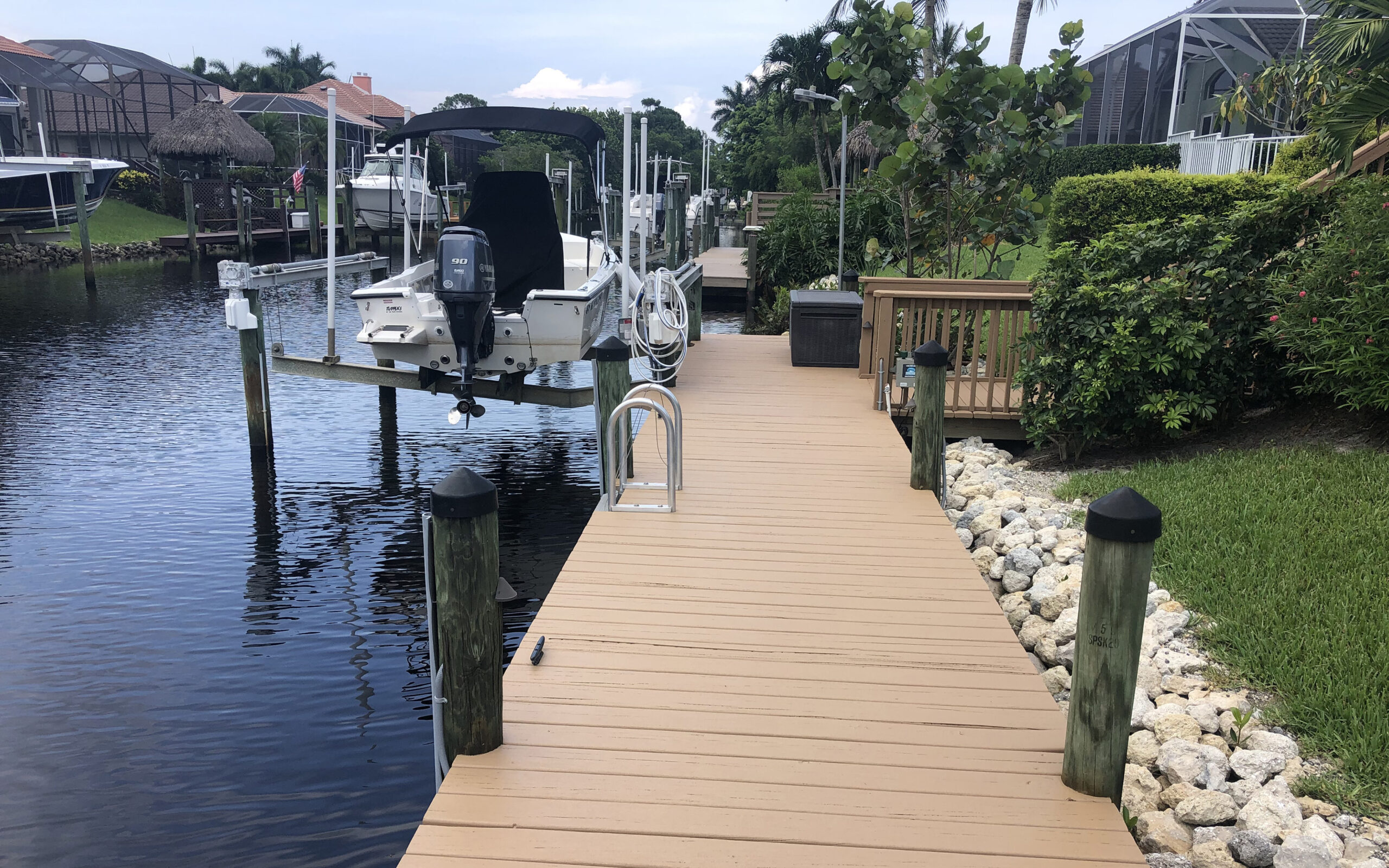 ACRYFIN® Coatings Best Exterior Deck Paint for Your Dock, Boardwalk