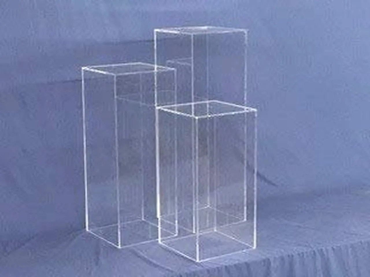 18" Clear Acrylic Column Acrylic Display Manufacturing