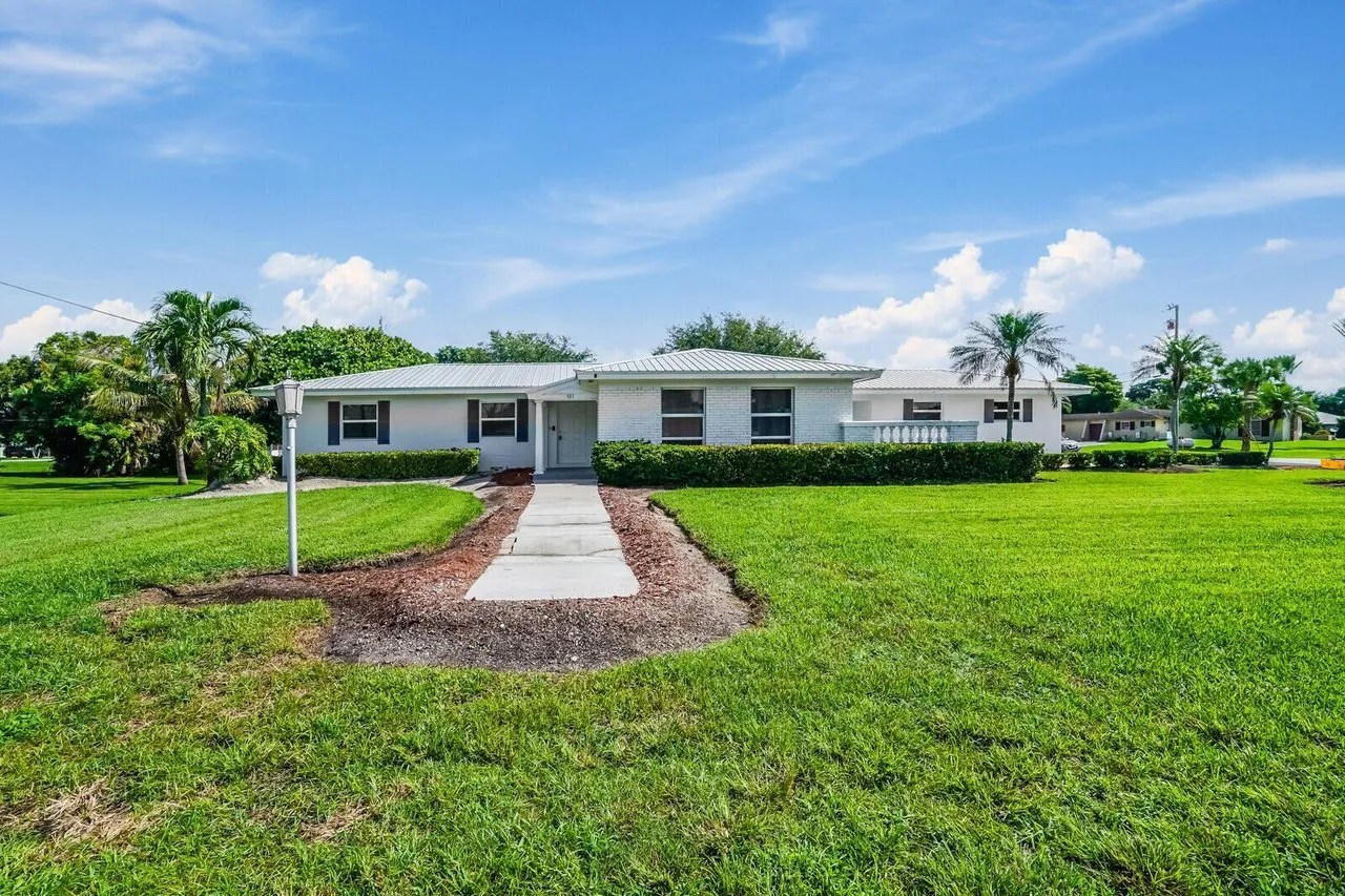 House in Belle Glade for sale in Florida Activa Realty Florida
