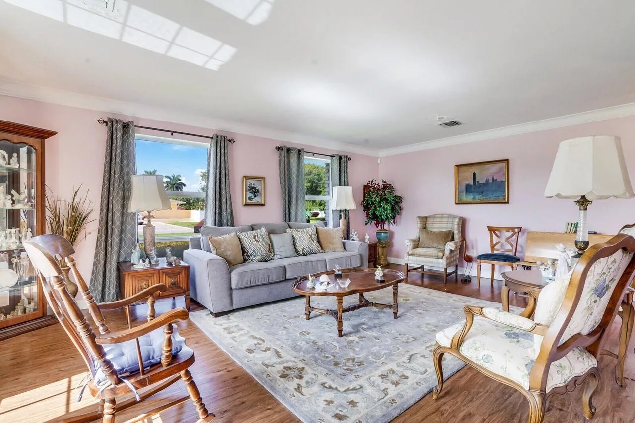 House in Belle Glade for sale in Florida Activa Realty Florida