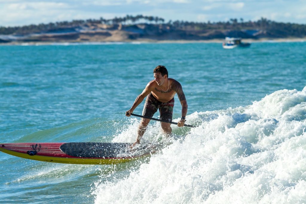A Guide to How to Paddleboard in Waves