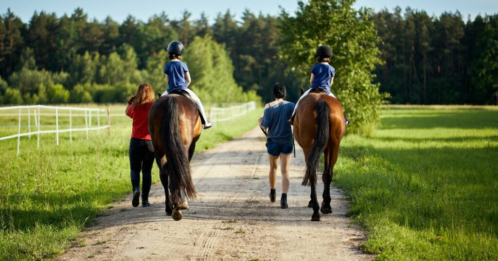 Horseback Riding Near Hamilton, Halton, Brantford, Niagara Active Parents