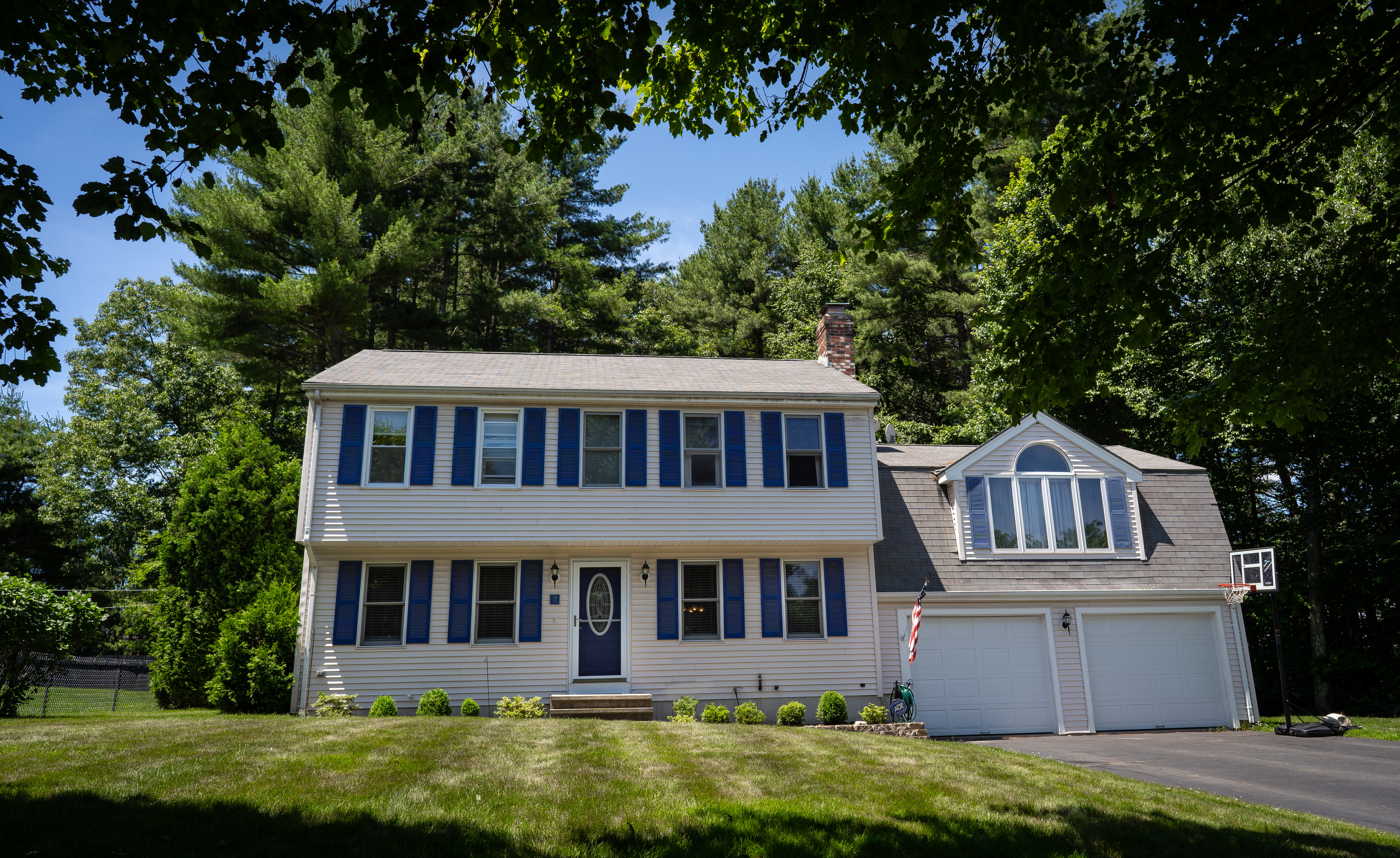 FOR SALE 7 Sunset Drive, Douglas MA