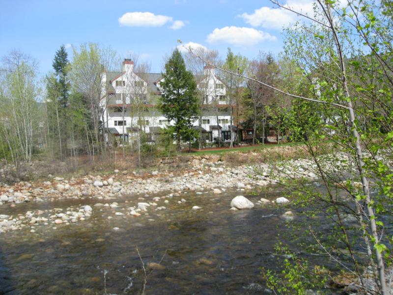 Loon Mountain Area sales and seasonal rentals Links Condo Lincoln NH