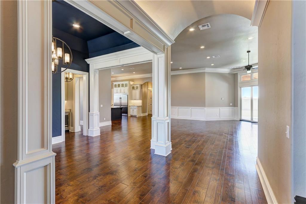 Fabulous new Brookhaven home. 2109 Brookhaven Blvd.