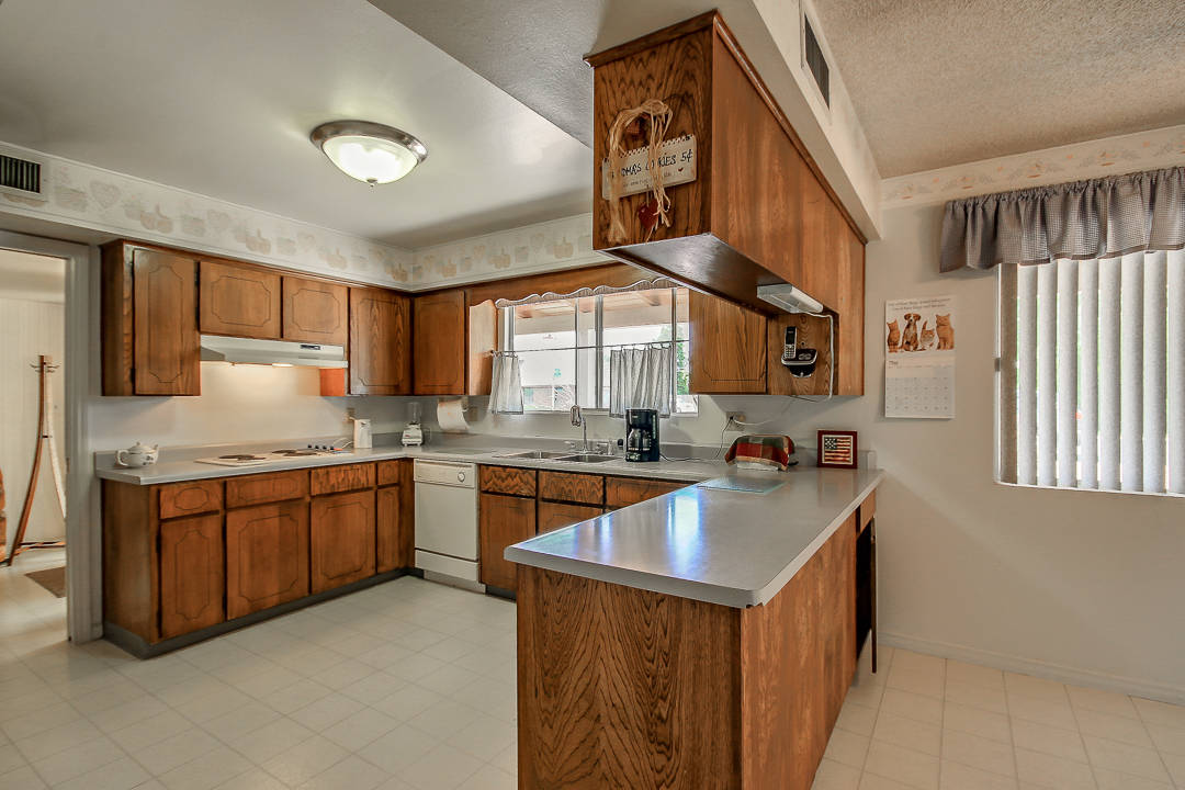 MESA REAL ESTATE 552 E Draper St Mesa AZ