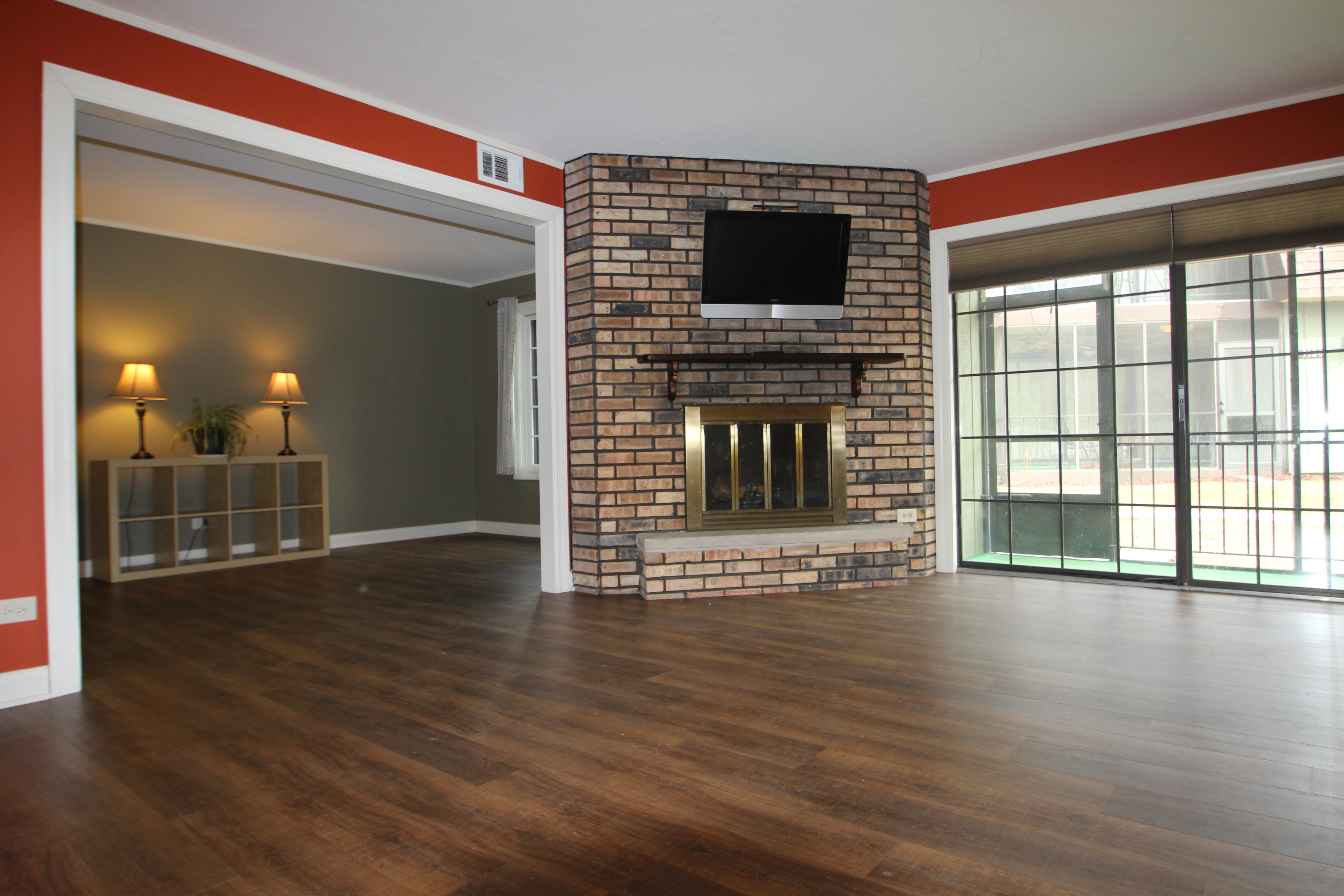 Palos Hills 3 Bedroom Condo with Garage For Sale