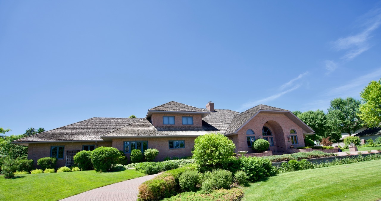 Re/Max Results Quality Crafted 4BR/6BA Home in Willmar