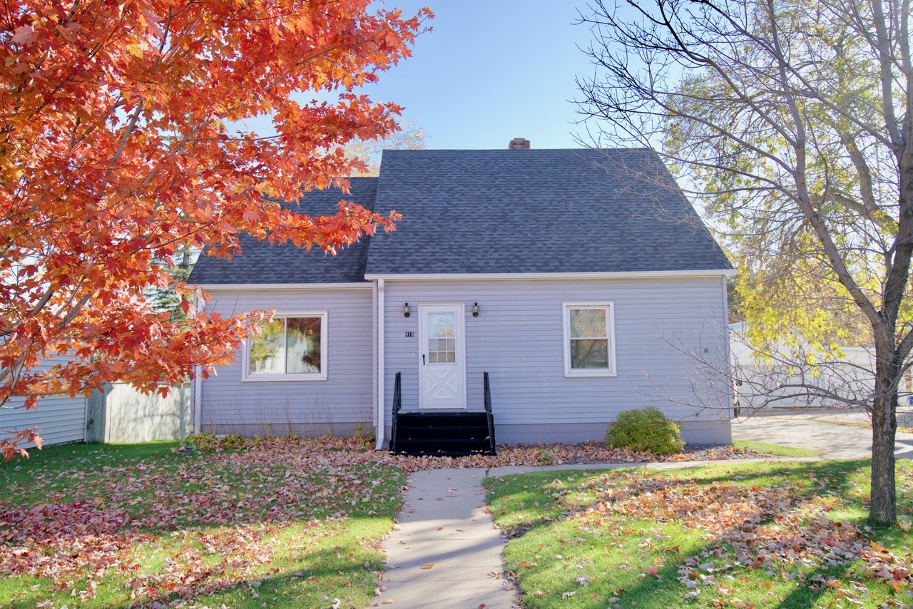 Re/Max Results 4BR/1BA Long Prairie Home