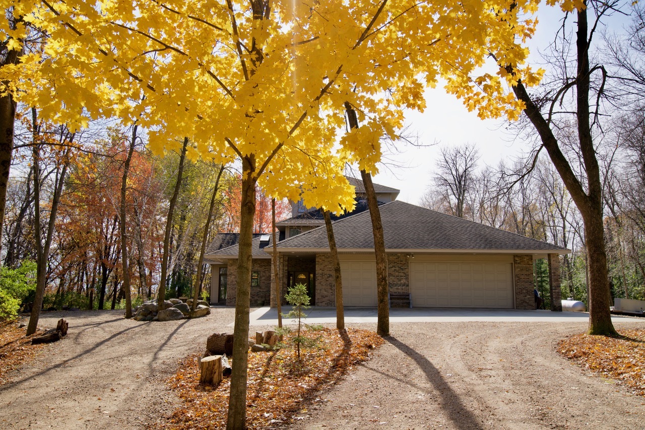 Re/Max Results Stunning Rice Lake Home in Paynesville