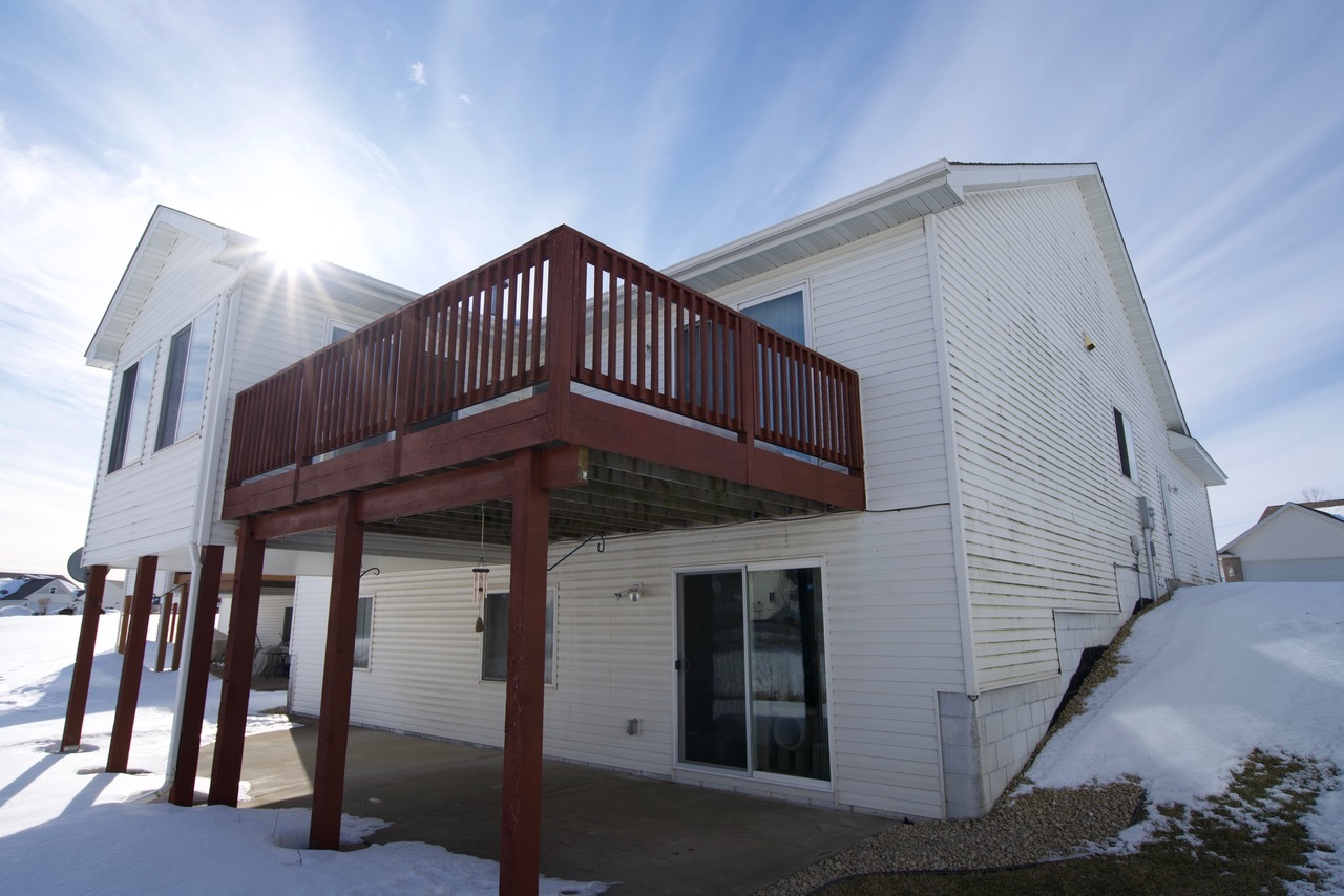 Re/Max Results Cambridge Townhome 3BR/3BA