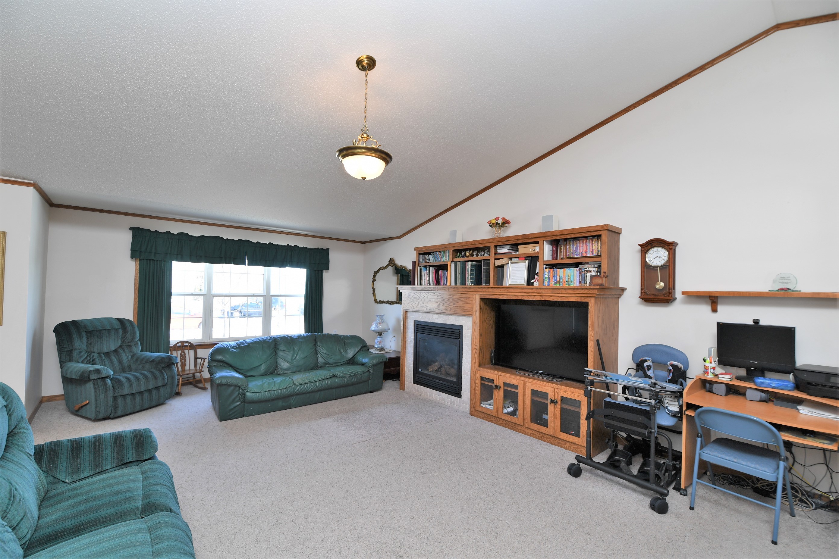 Re/Max Results 4BR/3BA Sartell Home