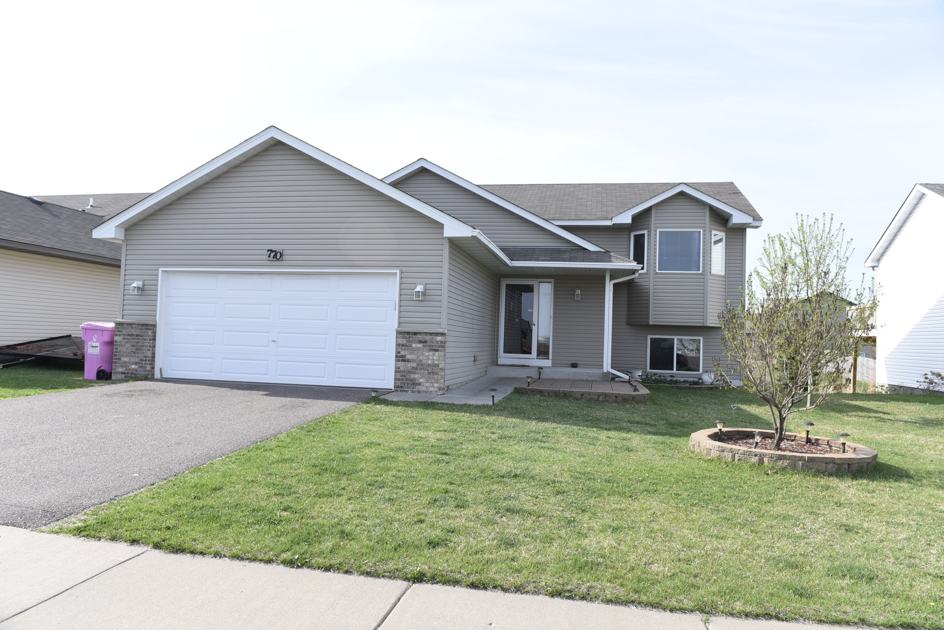 Re/Top Findings 3BR/2BA Home For Sale Isanti MM!