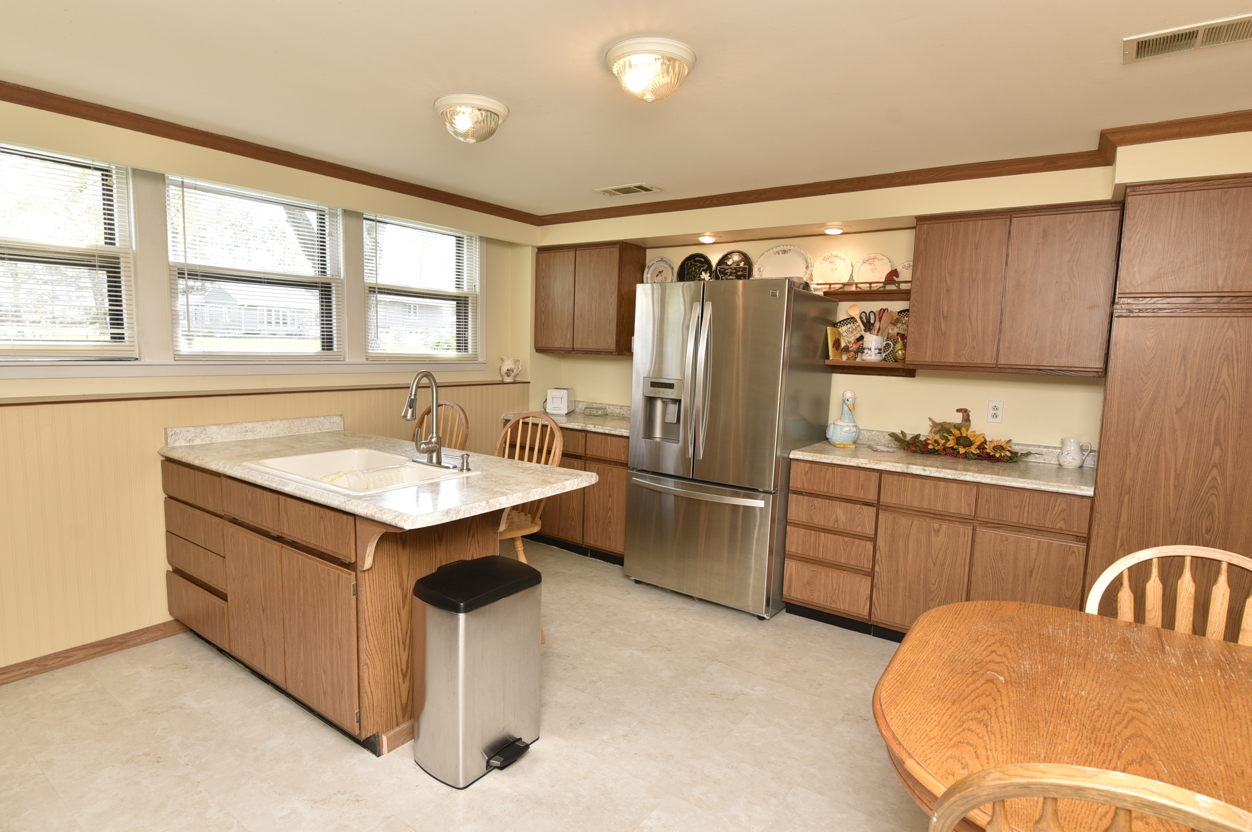 Re/Max ResultsRenovated Home for Sale in Cambridge MN!