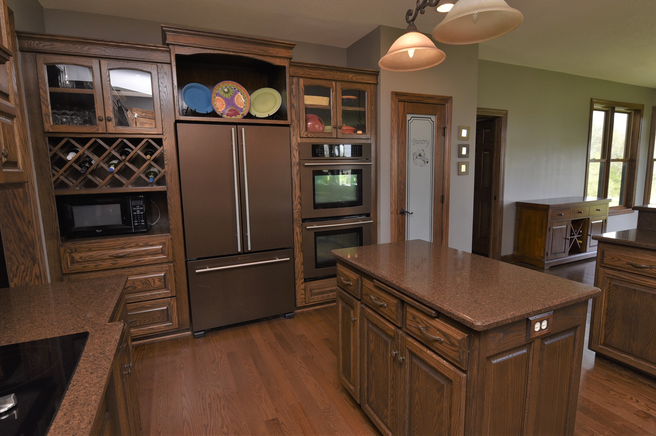 Re/Max ResultsPrice ReducedStunning 2 Story in Becker