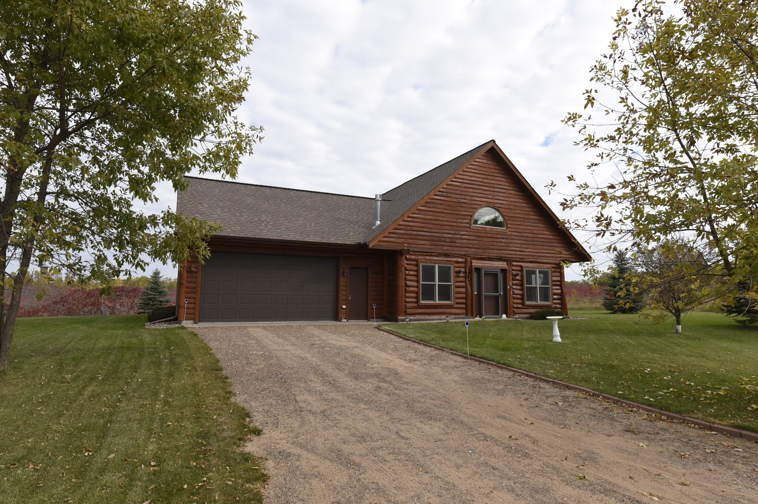 Re/Max Results Log Home For Sale in Aitkin MN