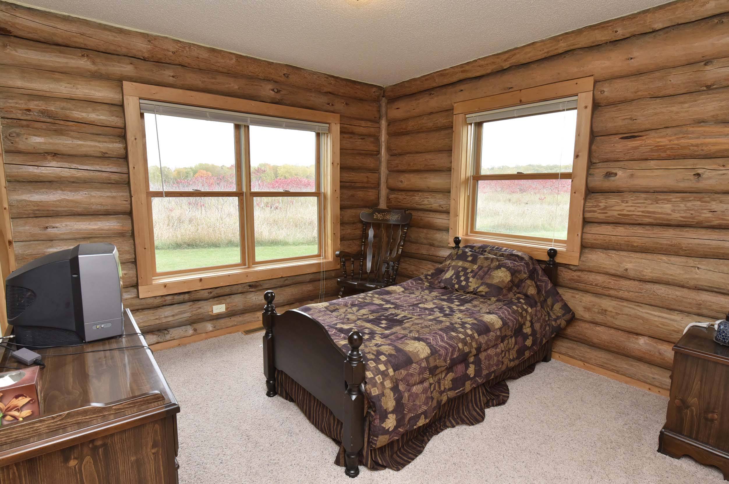 Re/Max Results Acreage 3 BR newer Log Cabin near Lake