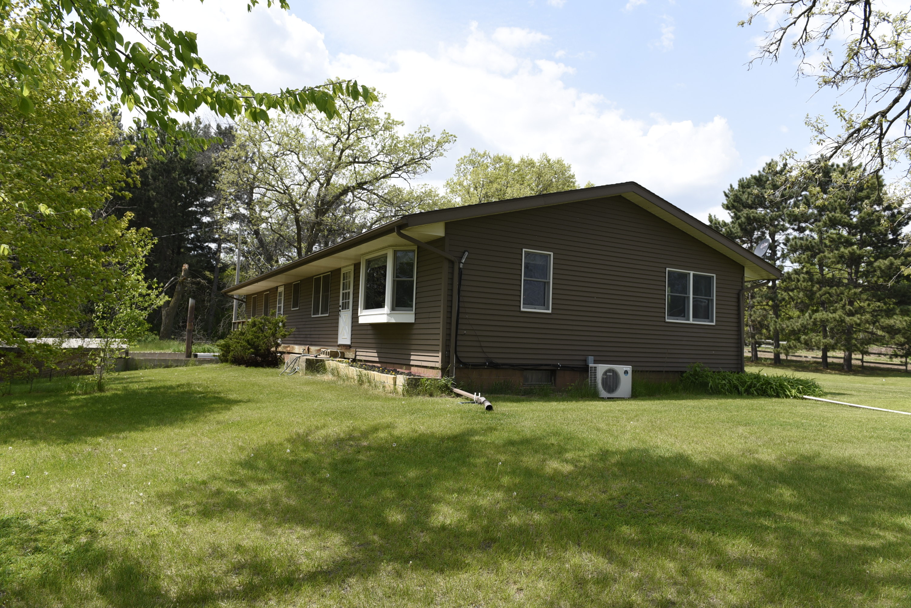 Re/Max Results Becker MN Hobby Farm on 40 Acres!