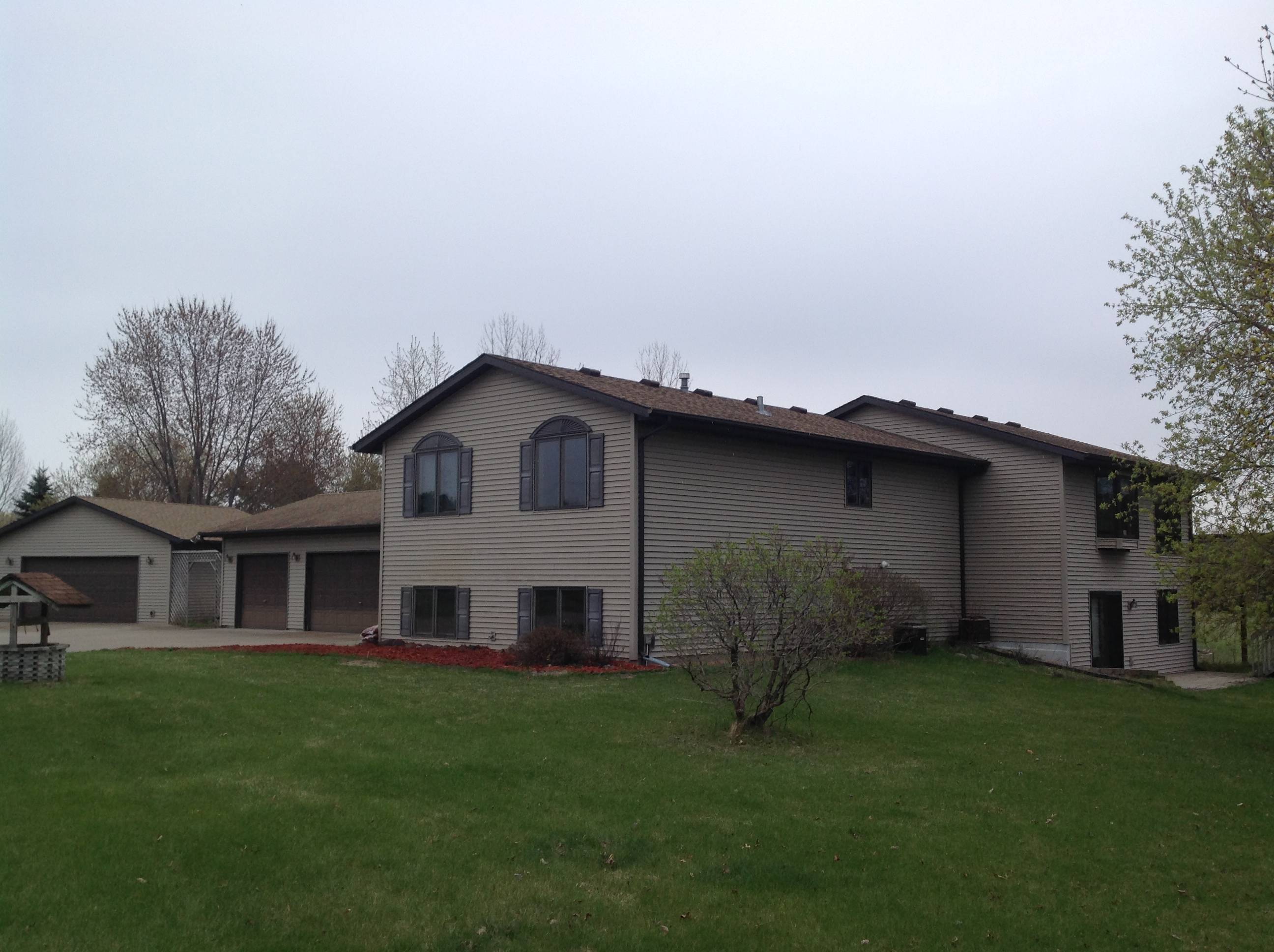 Re/Max Results Large home for sale Ramsey MN acreage
