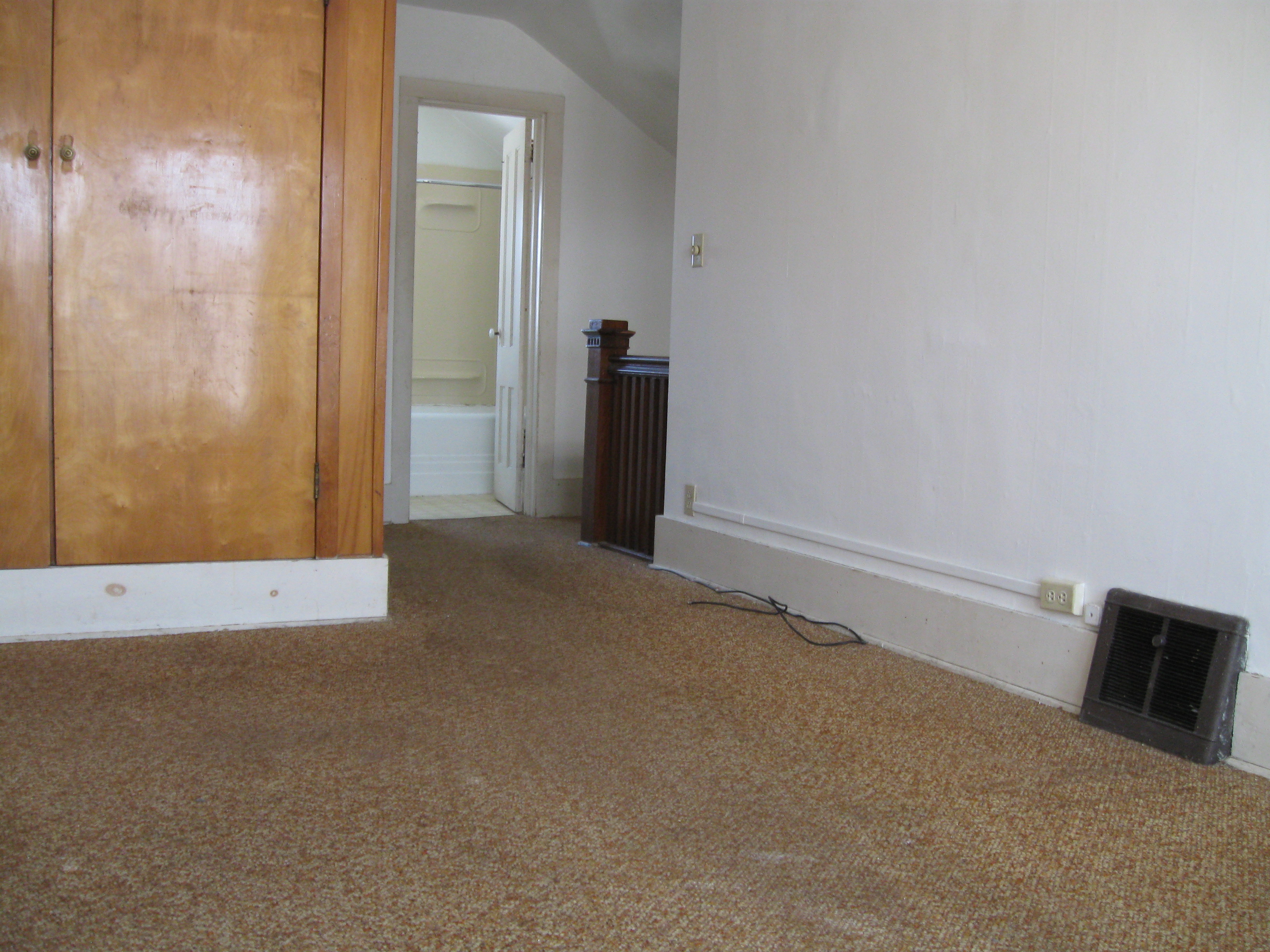 449 Upper Duplex with a Great View near UWSP Belts Do