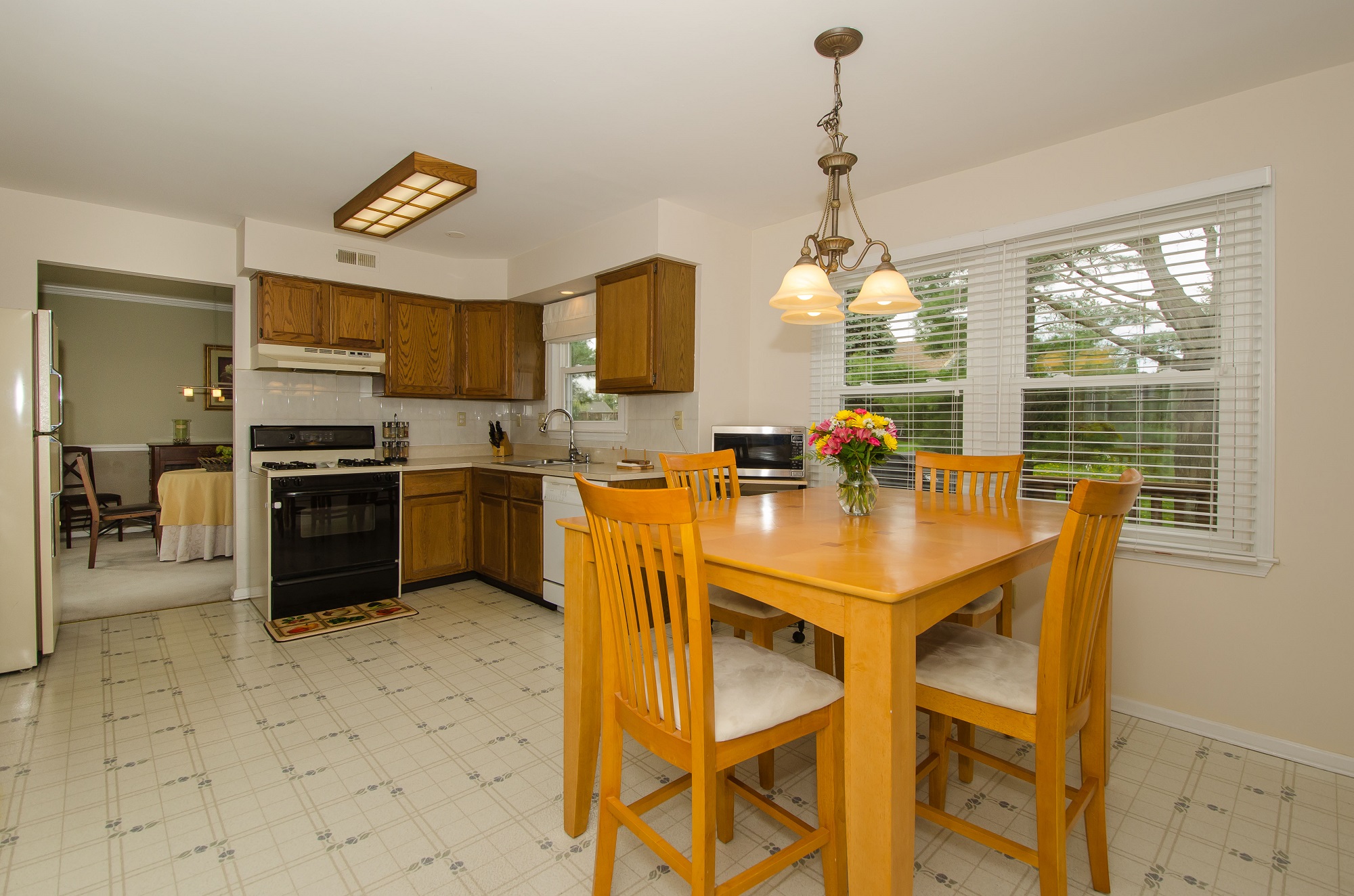 Home For Sale In Newtown Grant 5 Buttercup Ln. Newtown Pa Real Estate