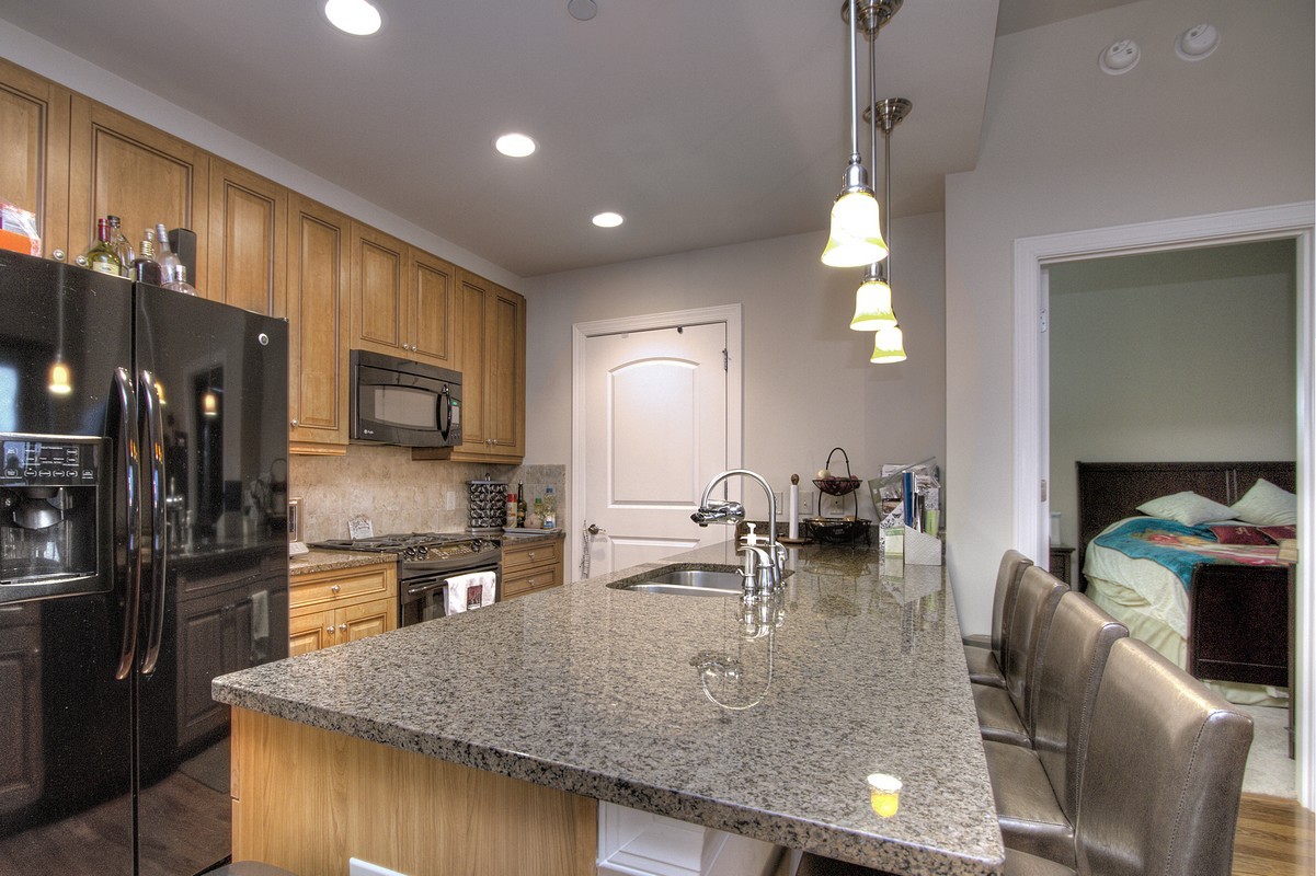 Dilworth Condo for RENT Royal Court