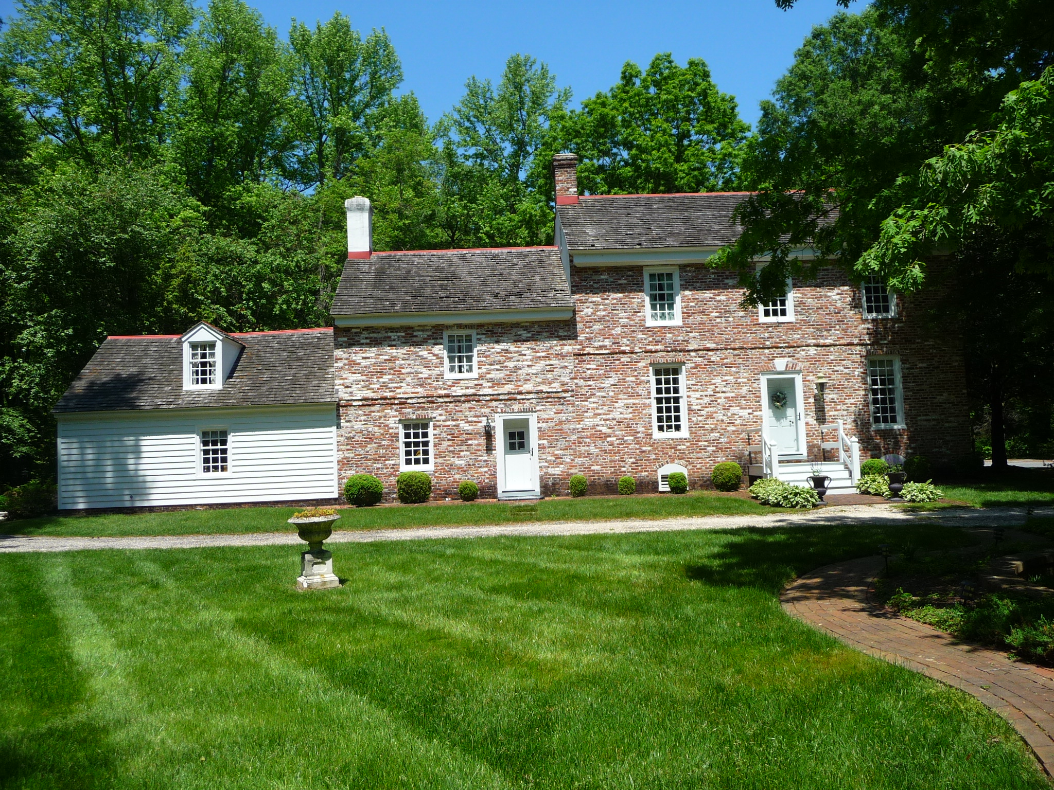 Delaware Historic Home Moves on Down the Road
